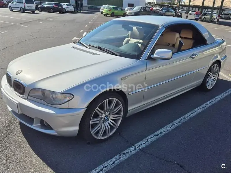 Käytetty BMW 330 231 HP (169 kW) 2003 Harmaa Avoauto