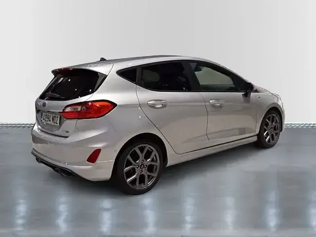 Usado Ford Fiesta ST-Line 125 CV (91 kW) 2023 Plateado Utilitario