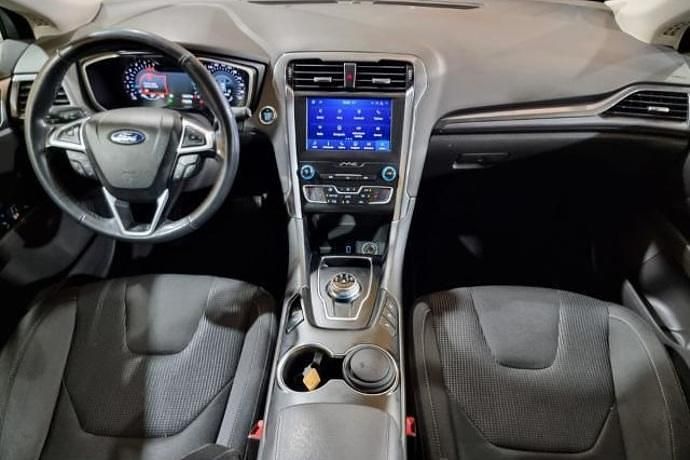 Usado Ford Mondeo Titanium 150 CV (110 kW) 2020 Azul Familiar