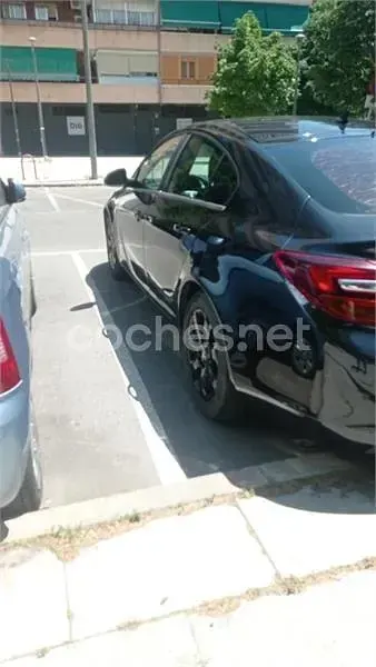 Usado Opel Insignia Business 136 CV (100 kW) 2015 Negro Berlina