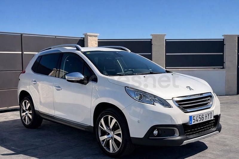 Usado Peugeot 2008 Allure 92 CV (67 kW) 2014 Blanco SUV
