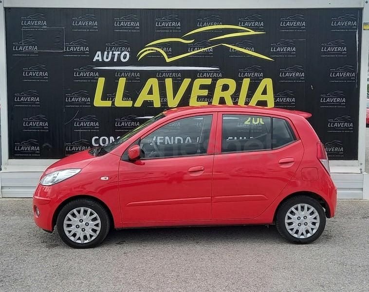 Usado Hyundai i10 Comfort 78 CV (57 kW) 2009 Rojo Utilitario