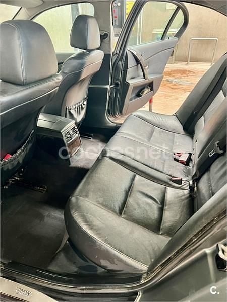 Usado BMW 530 193 CV (141 kW) 2004 Gris / plata Berlina