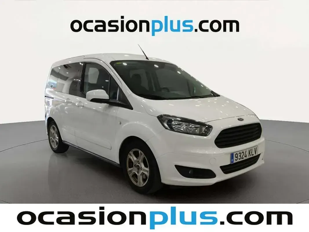Begagnad Ford Tourneo Courier Trend 102 HK (75 kW) 2018 Vit Minibuss