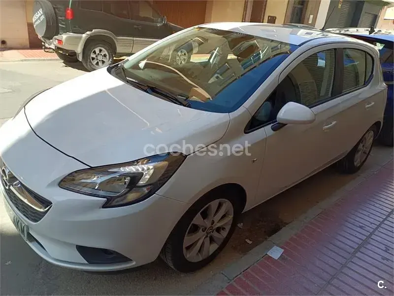 Usado Opel Corsa Selective 90 CV (66 kW) 2018 Blanco Utilitario