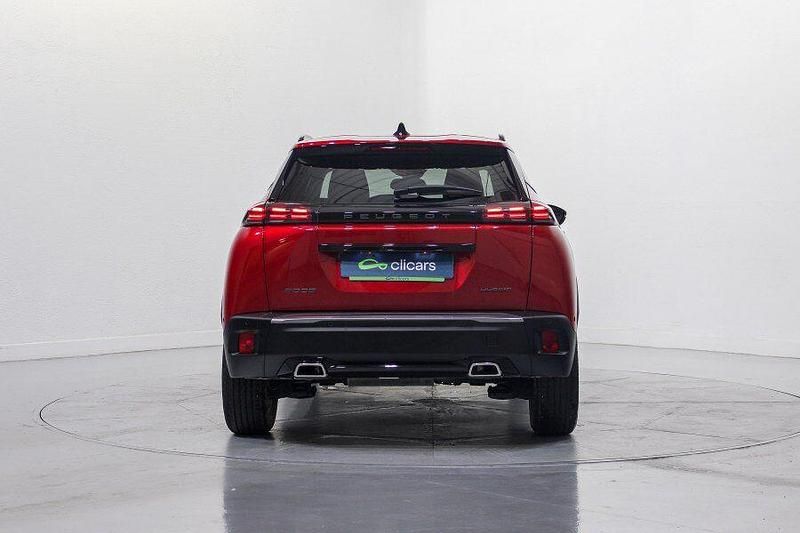 Usado Peugeot 2008 Allure 136 CV (100 kW) 2025 Rojo SUV
