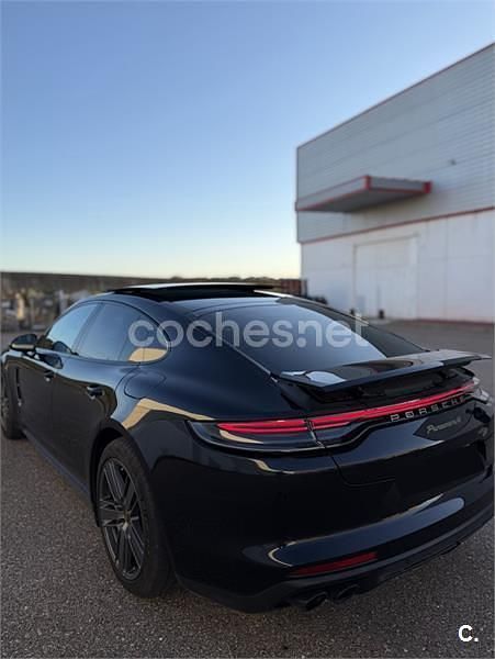 Usado Porsche Panamera 4 Platinum Edition 462 CV (339 kW) 2022 Negro Berlina