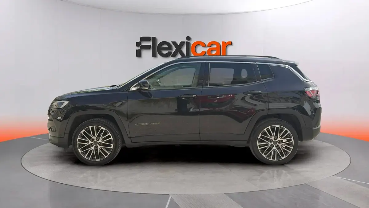 Usado Jeep Compass Limited 131 CV (96 kW) 2021 Negro SUV