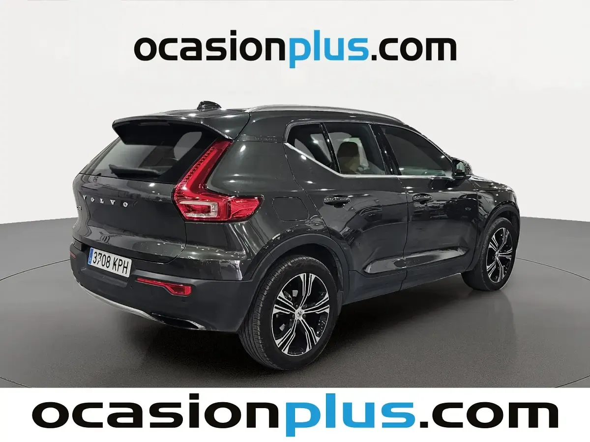 Usado Volvo XC40 Inscription 150 CV (110 kW) 2018 Gris SUV