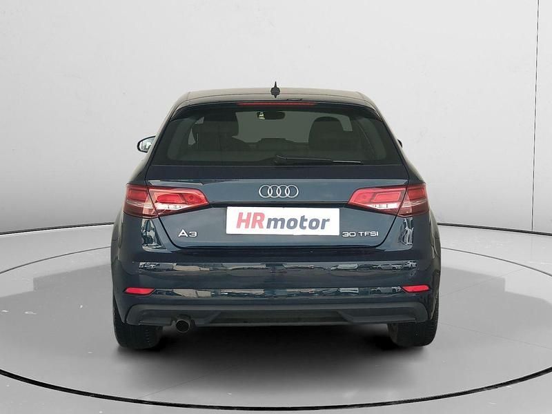 Usado Audi A3 Design 116 CV (85 kW) 2020 Azul Berlina