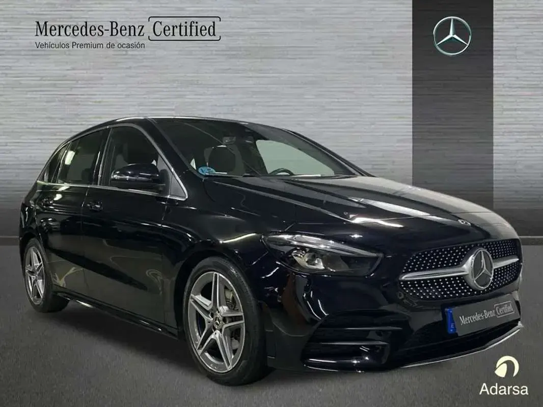 Usado Mercedes B180 AMG line 116 CV (85 kW) 2022 Utilitario