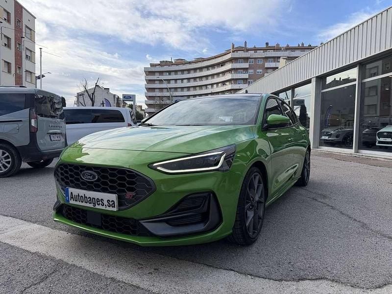 Usado Ford Focus ST 280 CV (205 kW) 2024 Verde Familiar