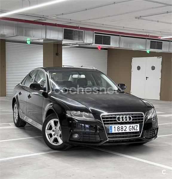 Usado Audi A4 143 CV (105 kW) 2009 Negro Berlina