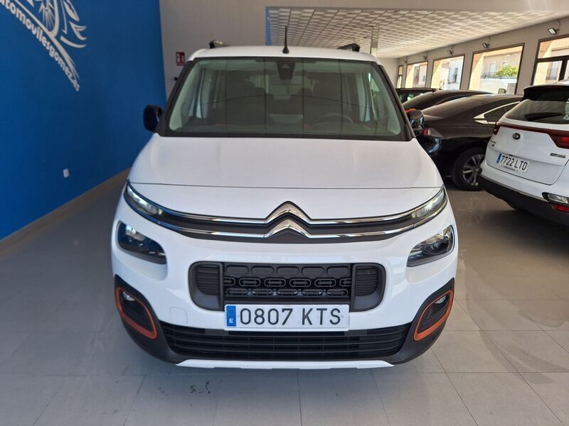 Usado Citroën Berlingo Shine 102 CV (75 kW) 2019 Blanco Monovolumen