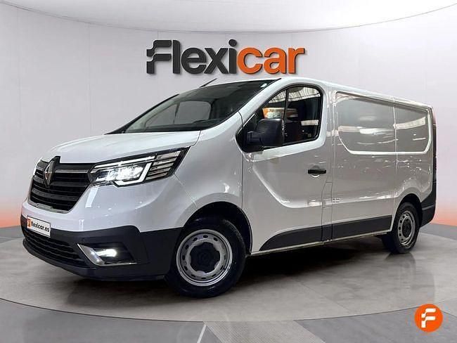 Usado Renault Trafic 110 CV (80 kW) 2023 Blanco Monovolumen