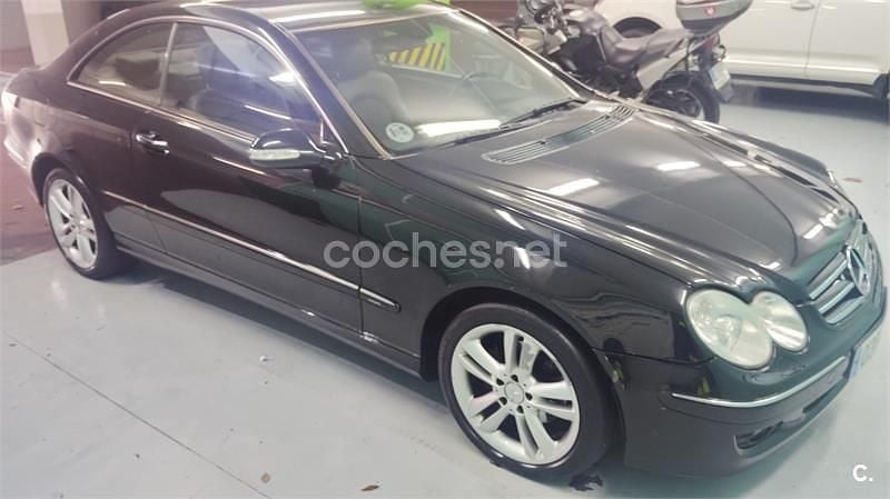Usado Mercedes CLK220 Avantgarde 150 CV (110 kW) 2006 Negro Coupe