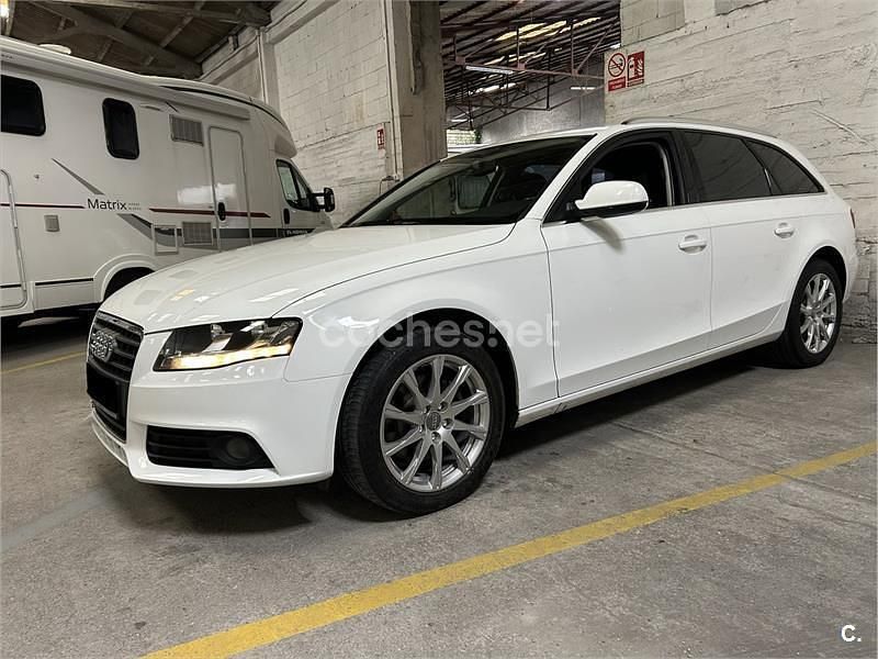 Usado Audi A4 S-Line 143 CV (105 kW) 2010 Blanco Familiar