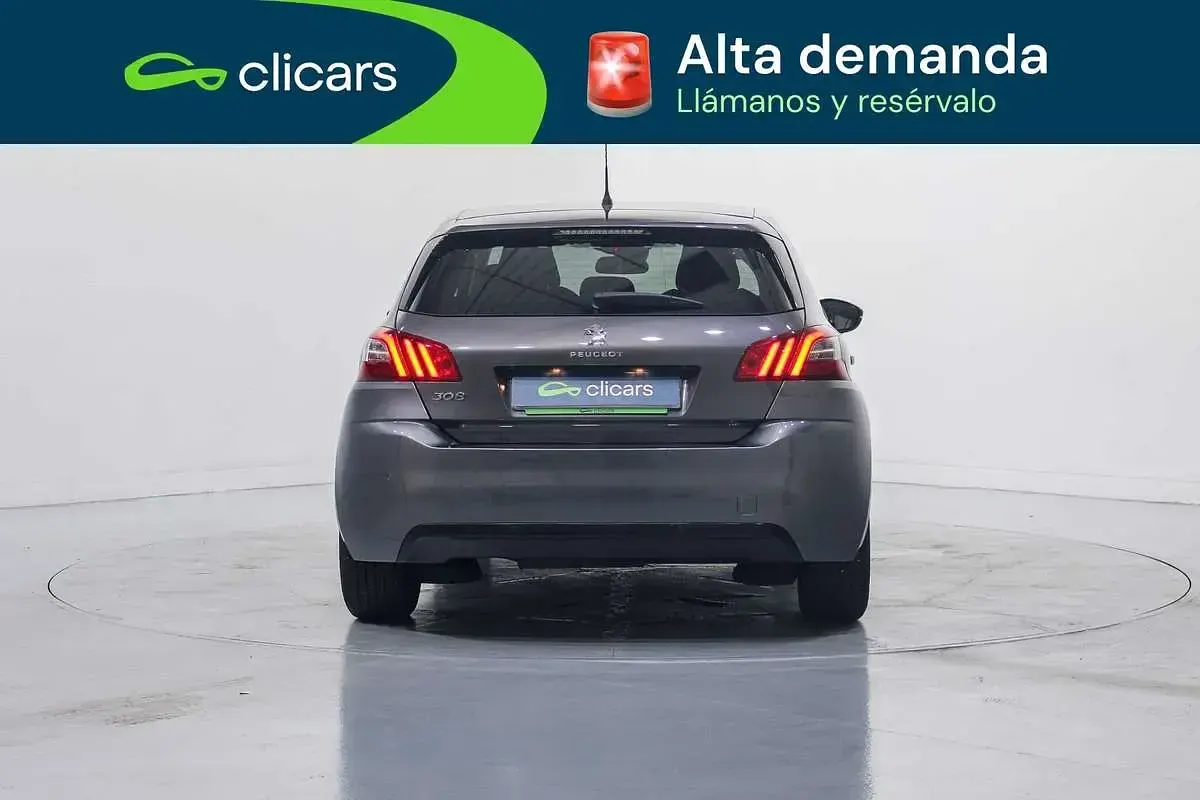 Usado Peugeot 308 Style 110 CV (80 kW) 2016 Gris Utilitario
