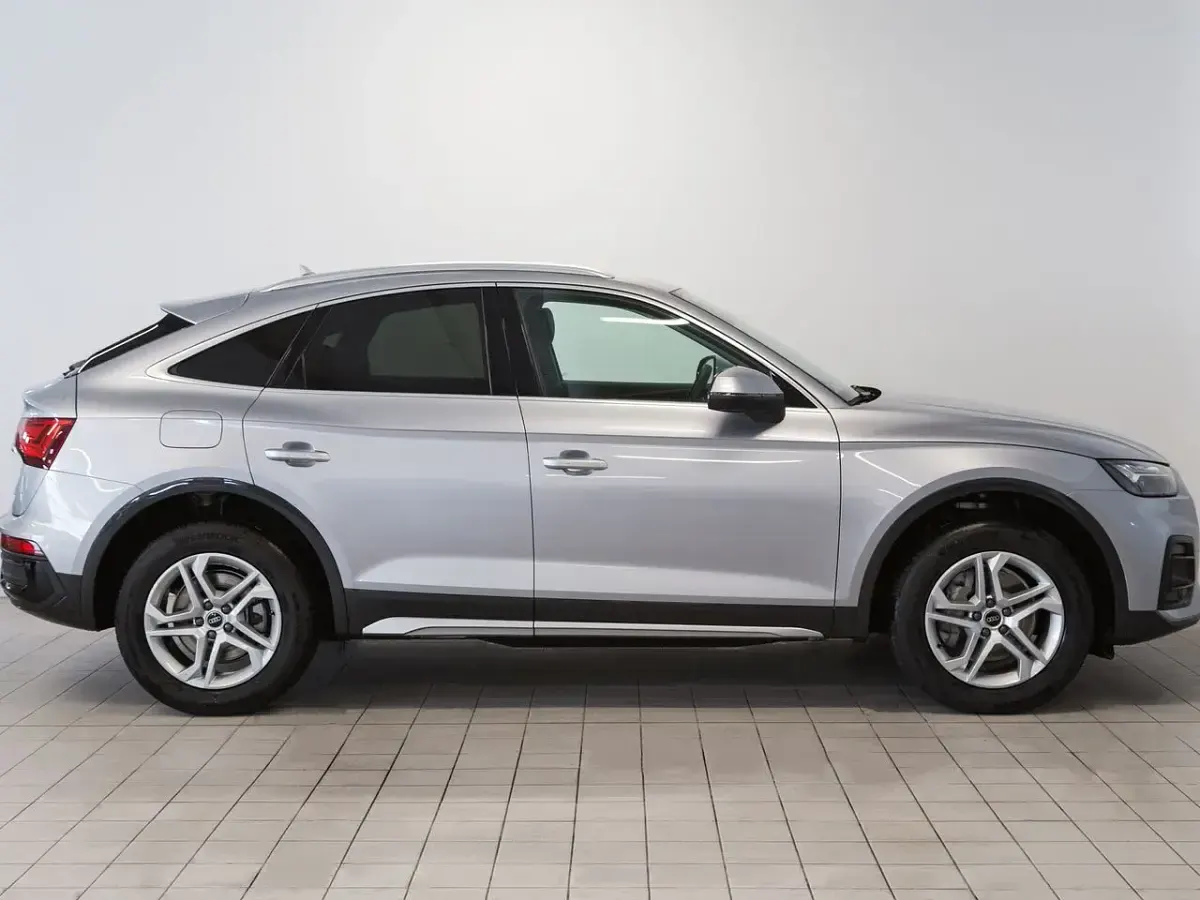 Usado Audi Q5 Sportback Advanced Plus 204 CV (150 kW) 2022 Plata SUV