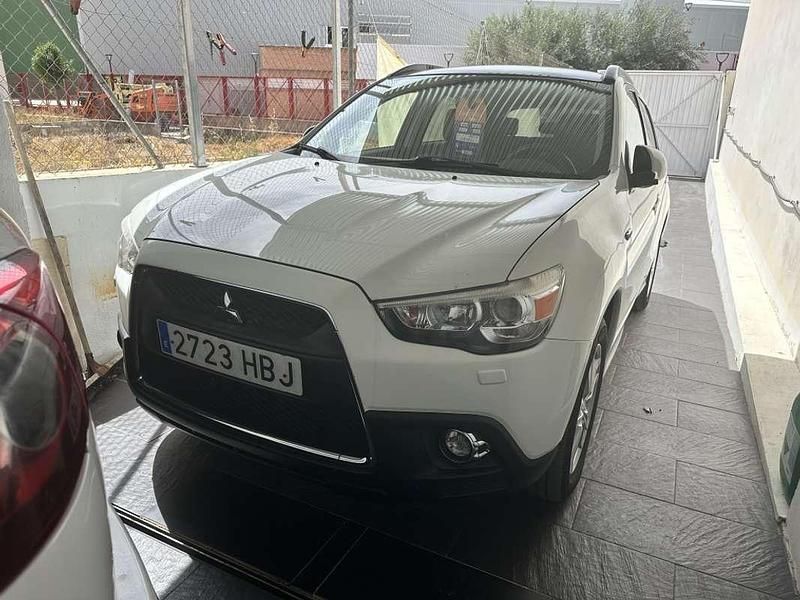 Blanco Usado 2011 Mitsubishi ASX SUV | 8850 € (Precio justo) - Imagen 1/4