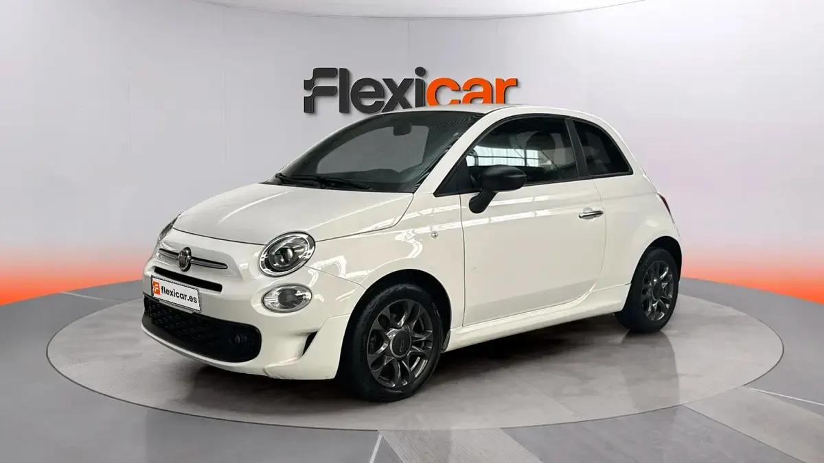 Usado Fiat 500 Club 71 CV (52 kW) 2022 Blanco Berlina