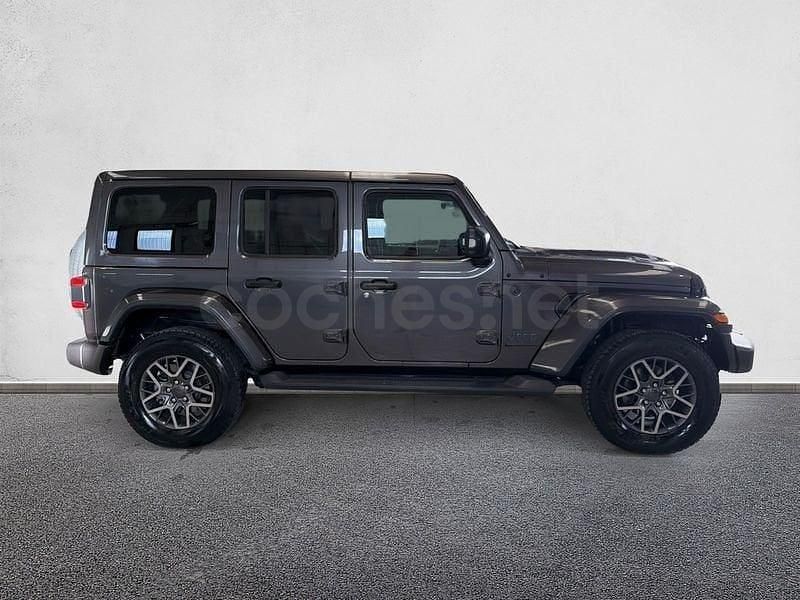 Usado Jeep Wrangler Sahara 381 CV (280 kW) 2021 Gris / plata SUV
