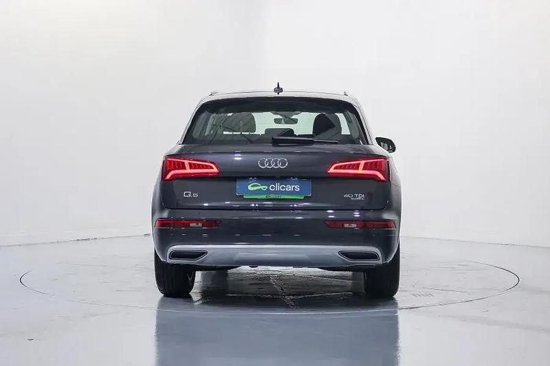 Begagnad Audi Q5 Design 190 HK (139 kW) 2019 Grön SUV