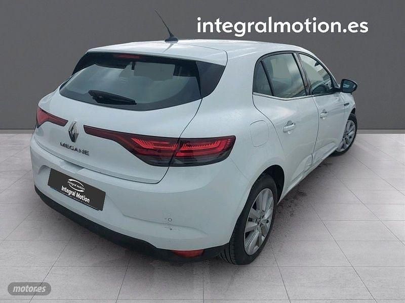 Usado Renault Mégane IV Business 115 CV (84 kW) 2021 Blanco Berlina