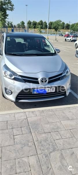 Gris / plata Usado 2016 Toyota Verso Advance Monovolumen | 14.000 € (Precio justo) - Imagen 1/4