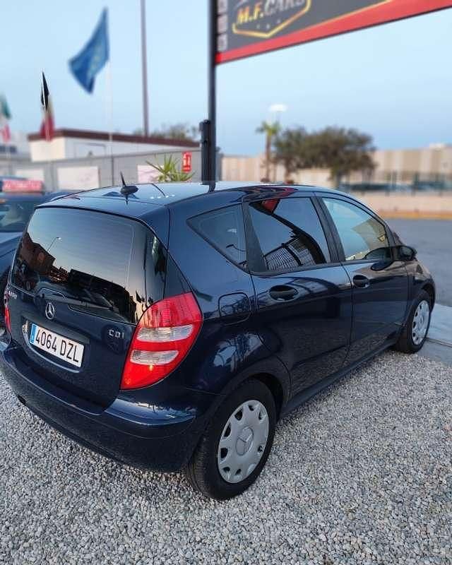 Usado Mercedes A160 82 CV (60 kW) 2006 Azul Utilitario