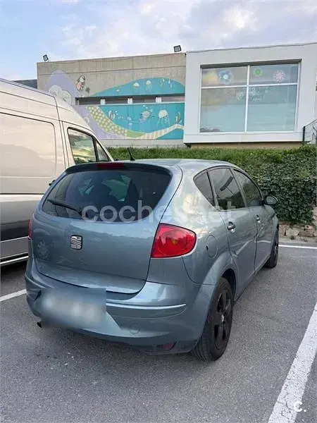 Usado Seat Altea Reference 102 CV (75 kW) 2005 Azul Monovolumen