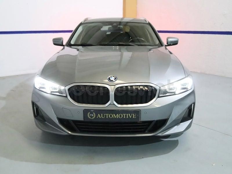 Usado BMW 320e Comfort Edition 204 CV (150 kW) 2023 Gris / plata Familiar