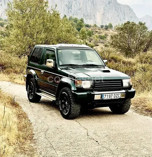 Usado Mitsubishi Montero 125 CV (91 kW) 1998 Verde SUV