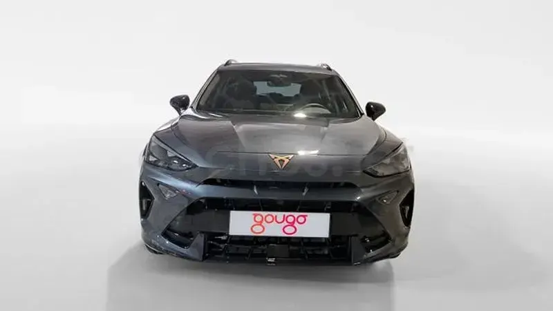 Usado Cupra Formentor 150 CV (110 kW) 2026 Gris / plata SUV
