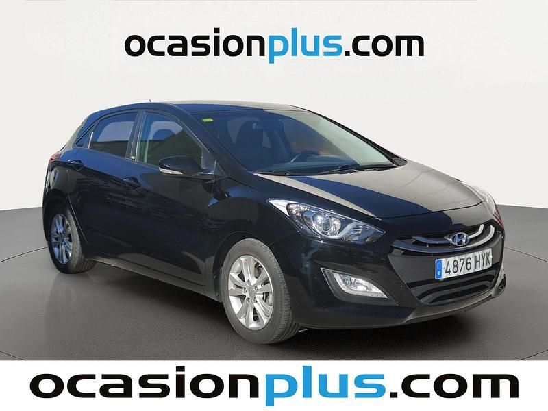 Usado Hyundai i30 GO! 101 CV (74 kW) 2014 Negro Utilitario