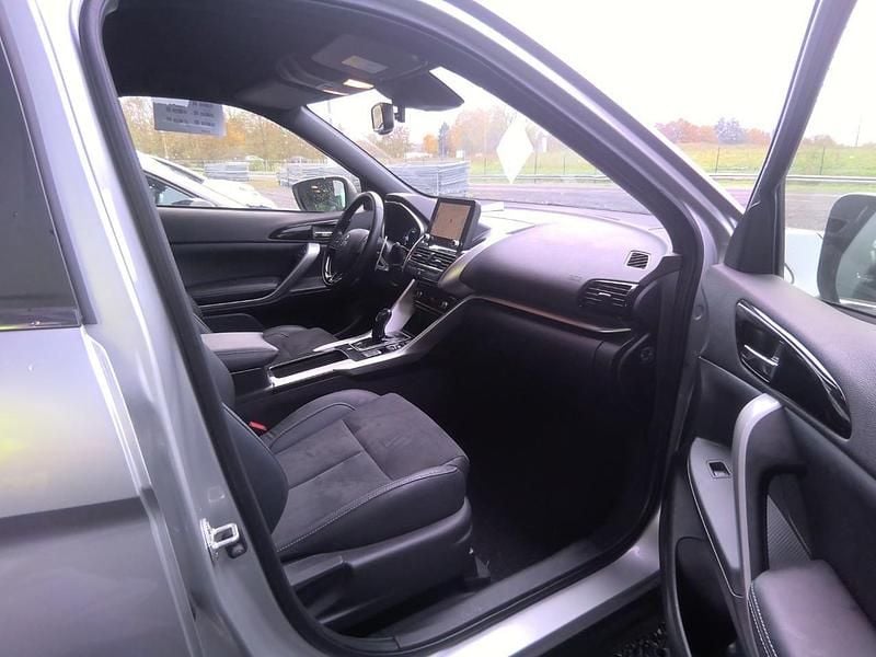 Usado Mitsubishi Eclipse Cross 188 CV (138 kW) 2022 Plateado SUV