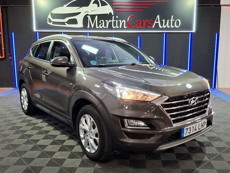 Usado Hyundai Tucson 116 CV (85 kW) 2020 Gris / plata SUV