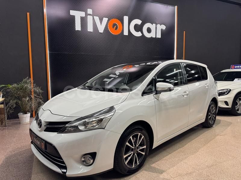 Usado Toyota Verso Comfort 112 CV (82 kW) 2015 Blanco Monovolumen