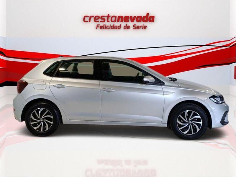 Usado VW Polo Life 95 CV (69 kW) 2023 Gris
