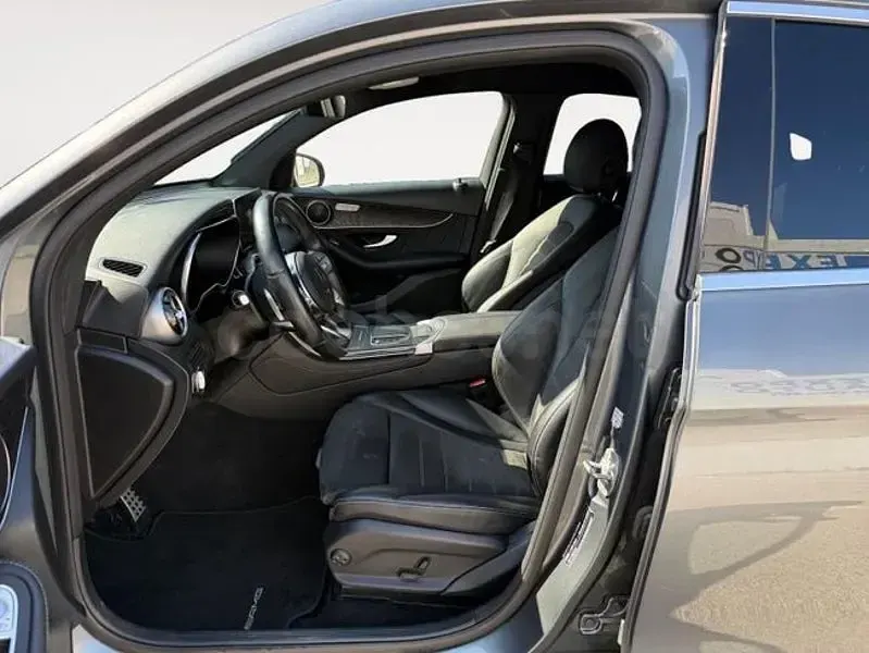 Usado Mercedes GLC220 194 CV (142 kW) 2020 Gris / plata SUV