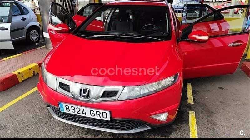 Usado Honda Civic Sport 100 CV (73 kW) 2009 Rojo Berlina
