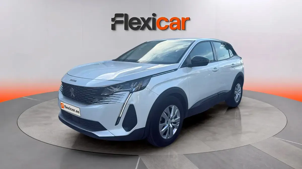 Usado Peugeot 3008 Active 131 CV (96 kW) 2022 Verde SUV