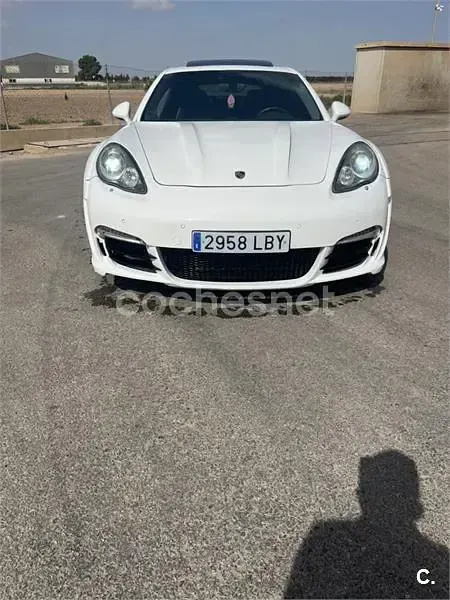 Usado Porsche Panamera Turbo 500 CV (367 kW) 2010 Blanco Utilitario