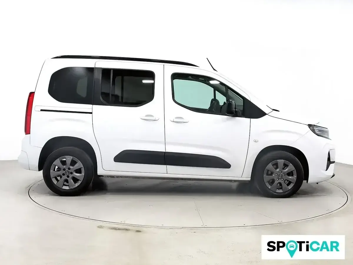 Usado Opel Combo S 101 CV (74 kW) 2024 Blanco Monovolumen