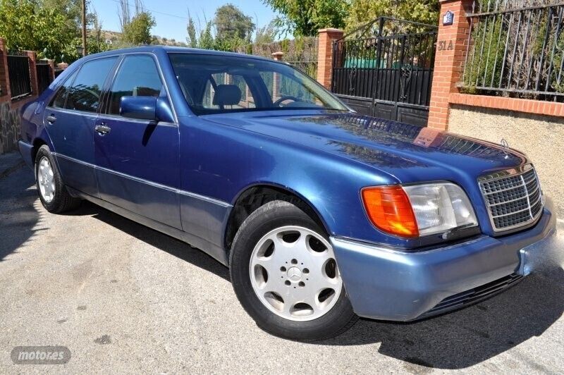 Usado Mercedes S420 280 CV (205 kW) 1993 Azul Berlina
