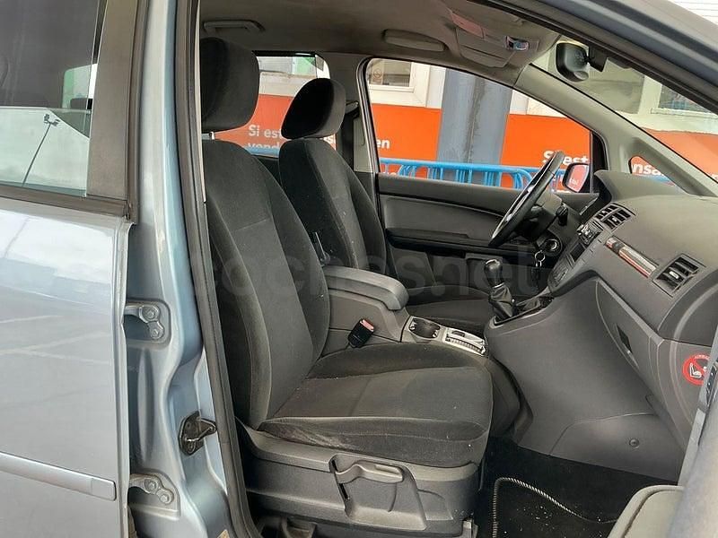 Usado Ford C-MAX Ghia 109 CV (80 kW) 2004 Gris / plata Monovolumen