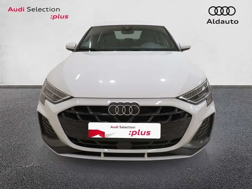 Usado Audi A3 S-Line 150 CV (110 kW) 2025 Blanco Berlina