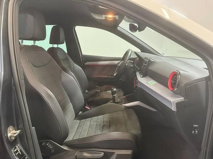 Usado Seat Arona FR 110 CV (80 kW) 2024 Gris SUV