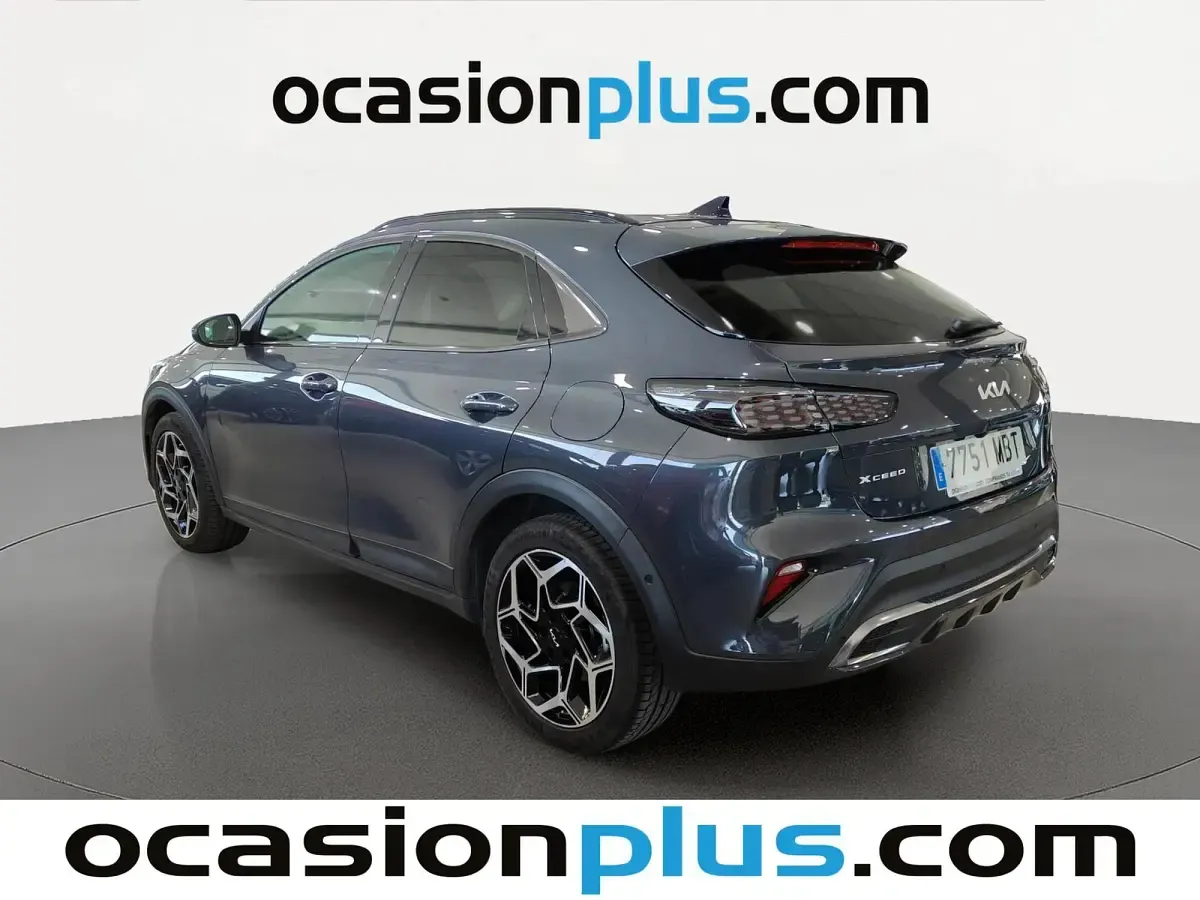 Usado Kia XCeed GT-Line 120 CV (88 kW) 2022 Gris SUV
