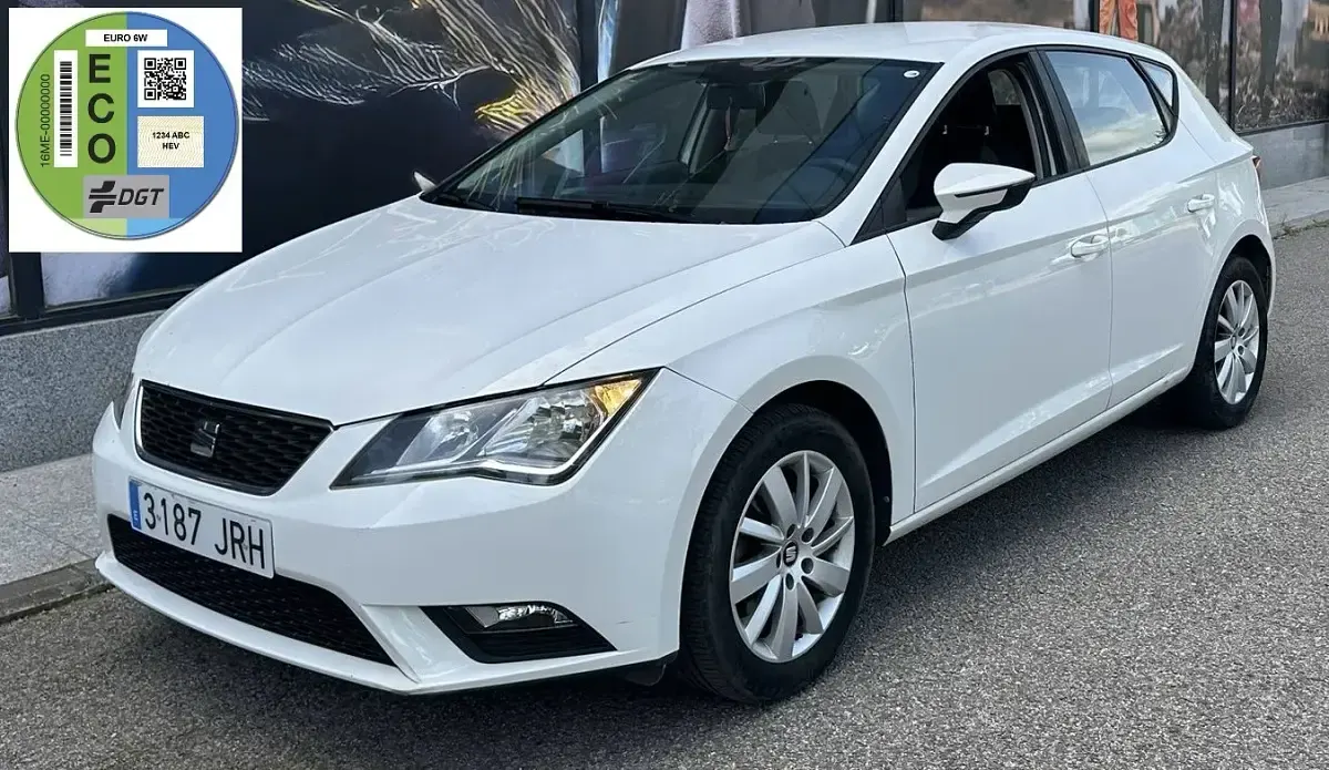 Usado Seat Leon Reference 110 HP (80 kW) 2016 Branco Sedan